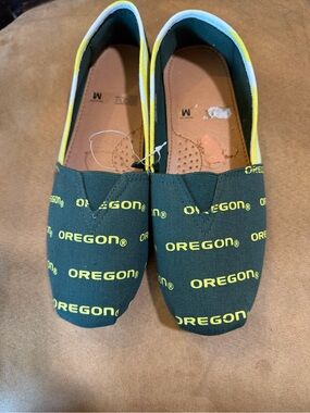 Toms Oregon Green and Yellow Canvas Slip-On Flats